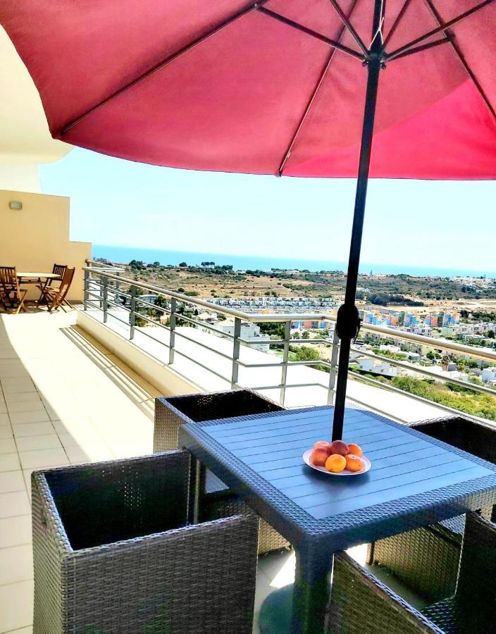 Ferienwohnung Sea View Penthouse in Albufeira Exterior foto